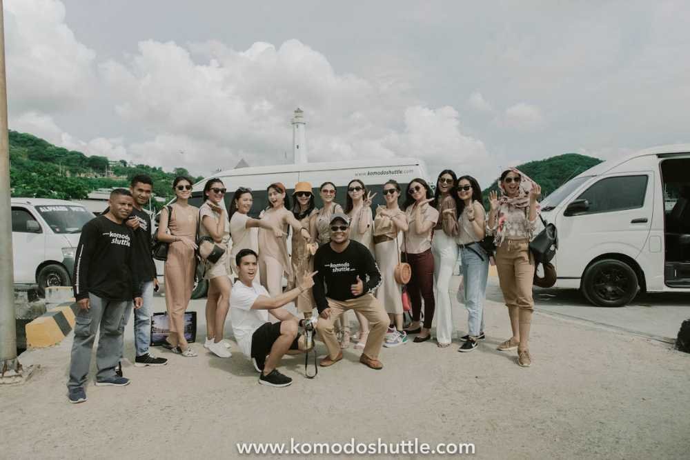 Sewa Hiace Labuan Bajo
